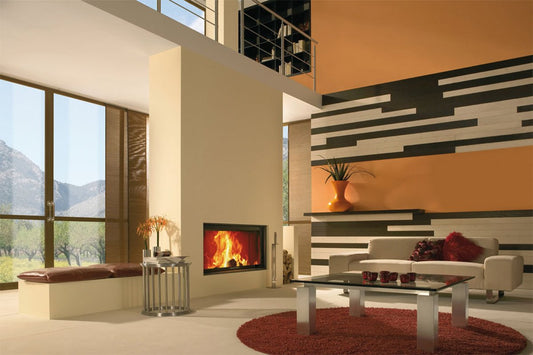 Spartherm Linear Front 120x52 ingebouwd met brandend vuur in moderne woonkamer