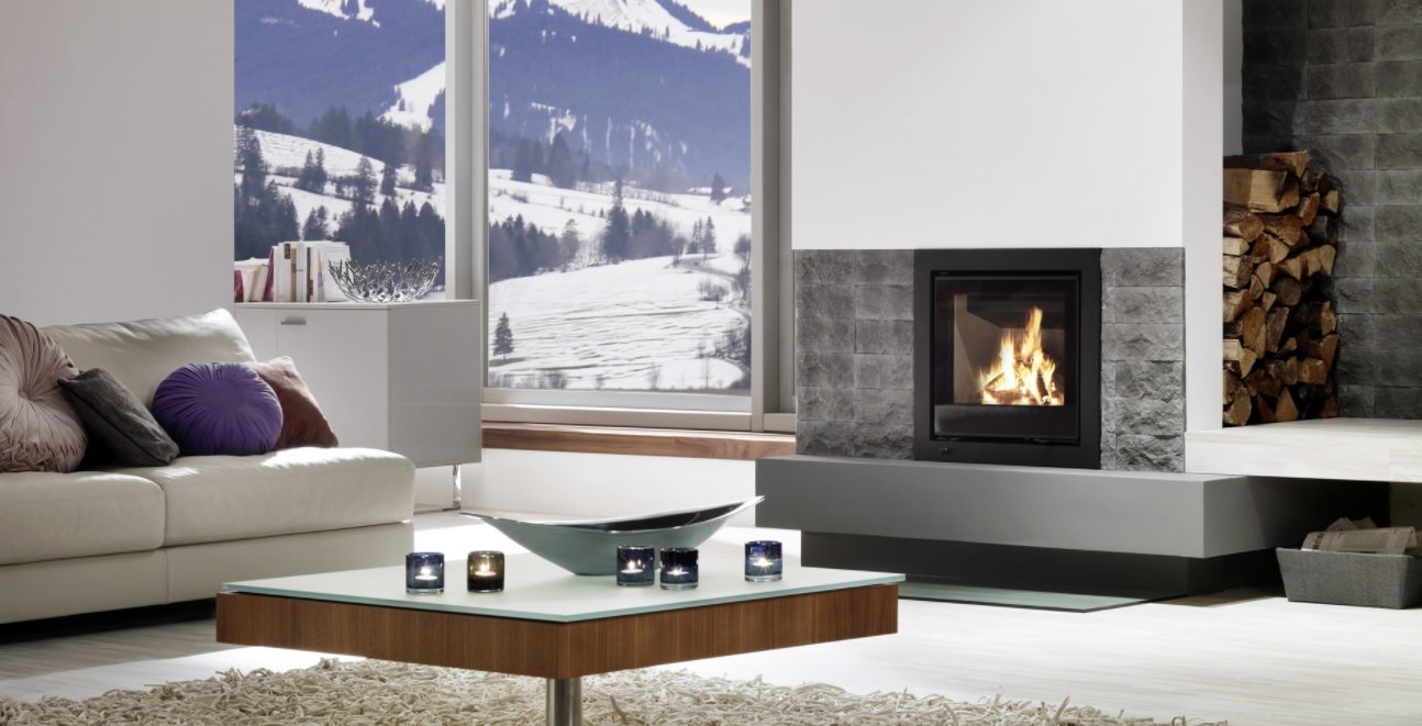 Spartherm Swing Inzet 34x45 met vlammen in moderne woonkamer