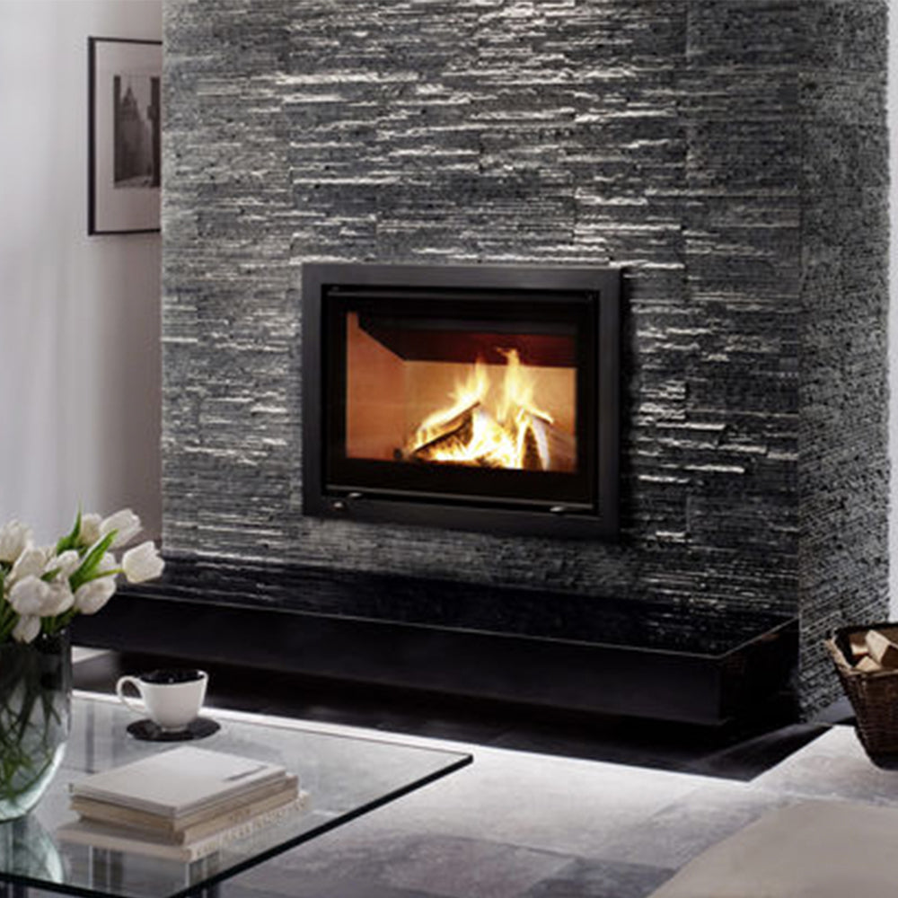 Spartherm Swing Inzet 61x50 brandt in moderne woonkamer