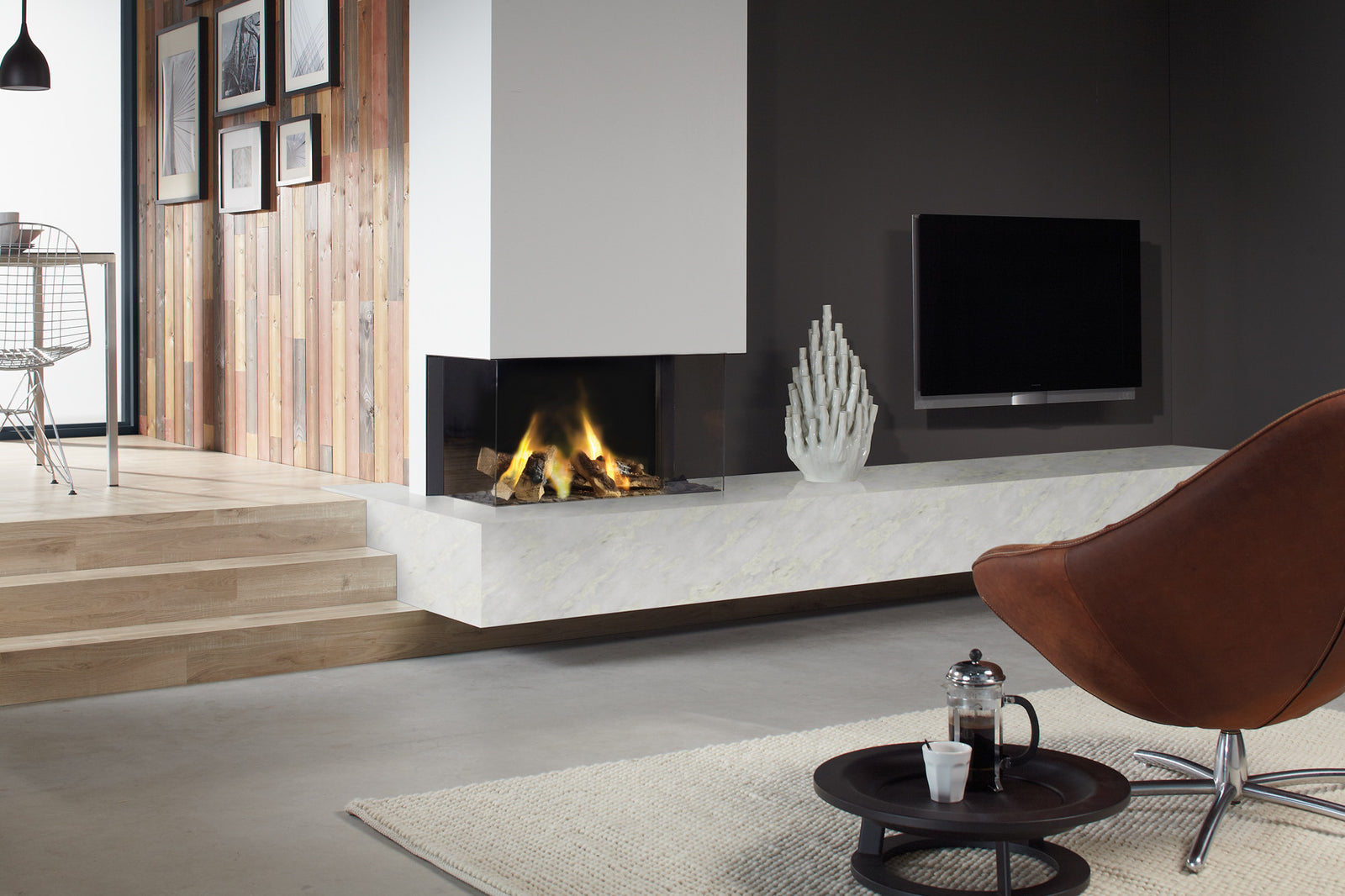 DRU Lugo 80/3 Eco Wave in moderne woonkamer met hoekhaard en vlammen