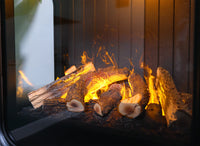 Dimplex Mapleton 100 met brandende houtblokken achter glas