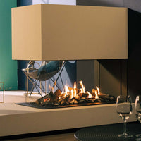 Faber Matrix Hybrid 1050/500 RD in moderne woonkamer met glazen haard en vlammen