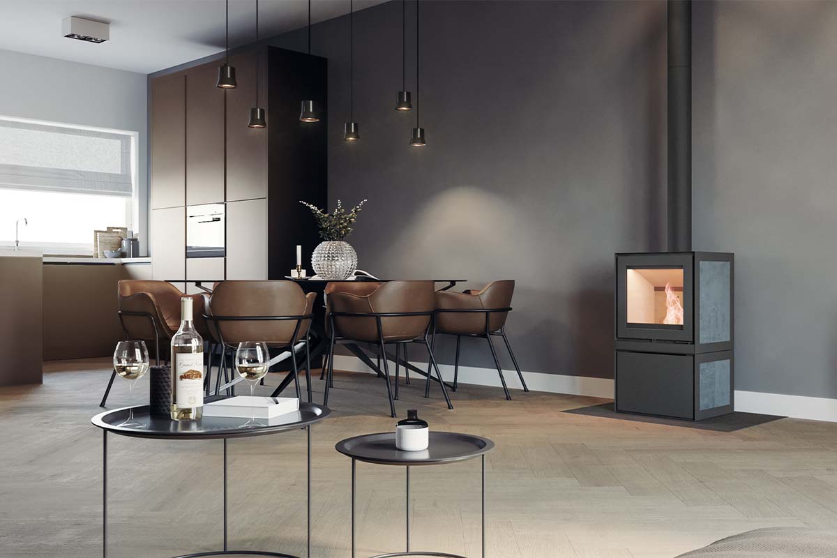 Altech MAX B basis pelletkachel in moderne woonkamer met eethoek