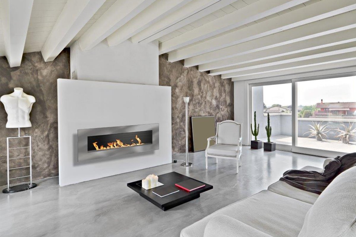 Icon Fires Nero Wall Frame 1750 in moderne woonkamer met ingebouwde haard