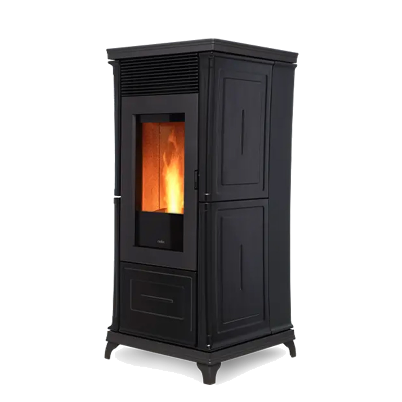 Nobis A10 Classic Plus pelletkachel met vlammen op witte achtergrond