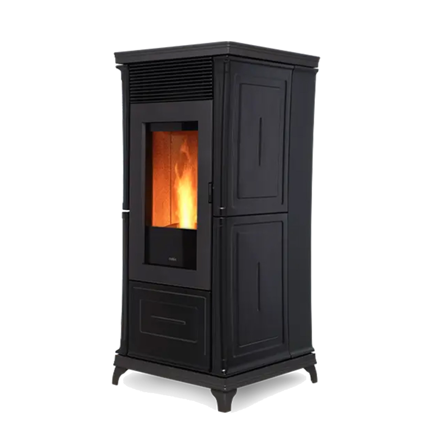Nobis A10 Classic Plus pelletkachel met vlammen op witte achtergrond