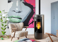 Nobis A13 Round Steel Top kachel in moderne woonkamer met brandend vuur