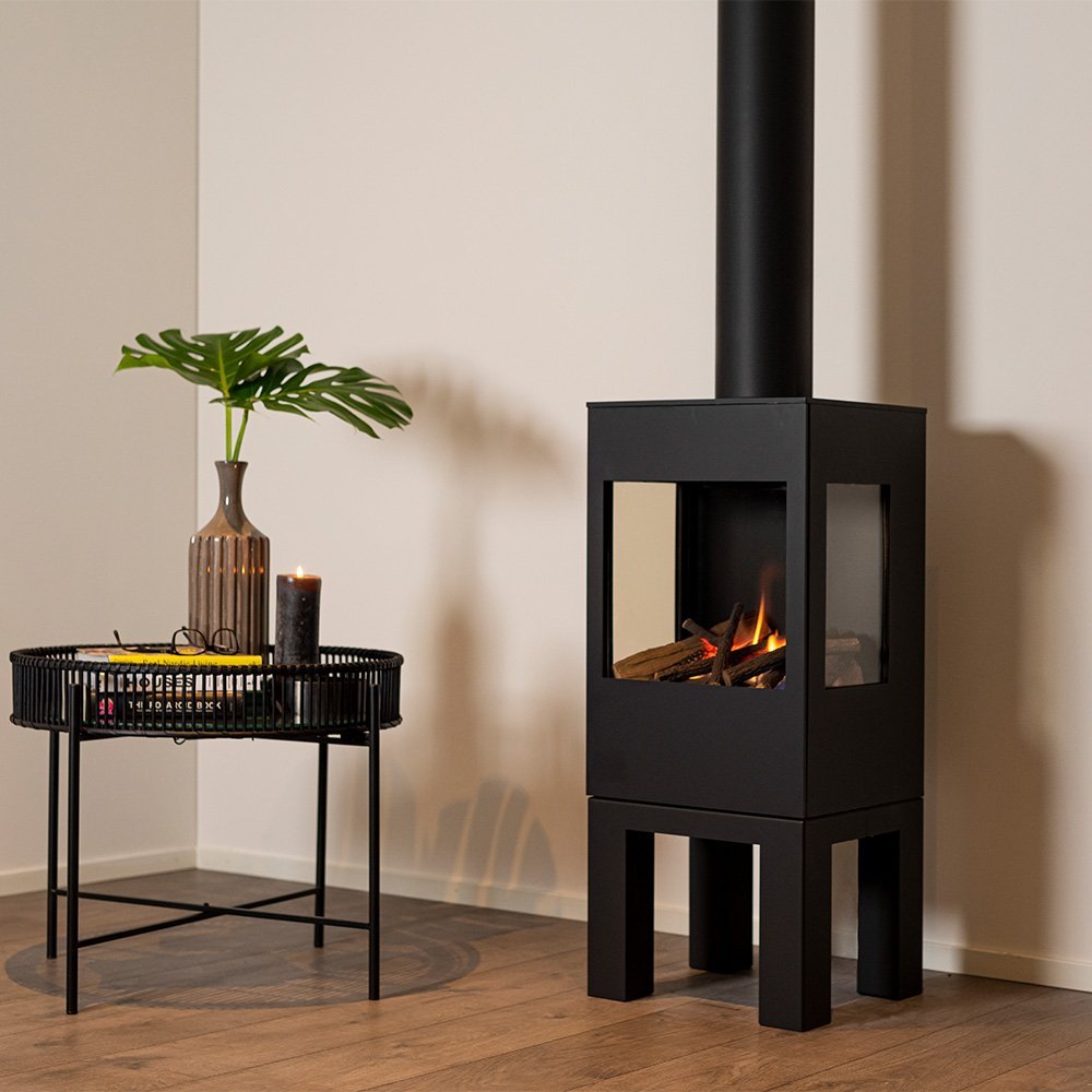 Wanders Onyx Original gaskachel in een woonkamer met brandend vuur