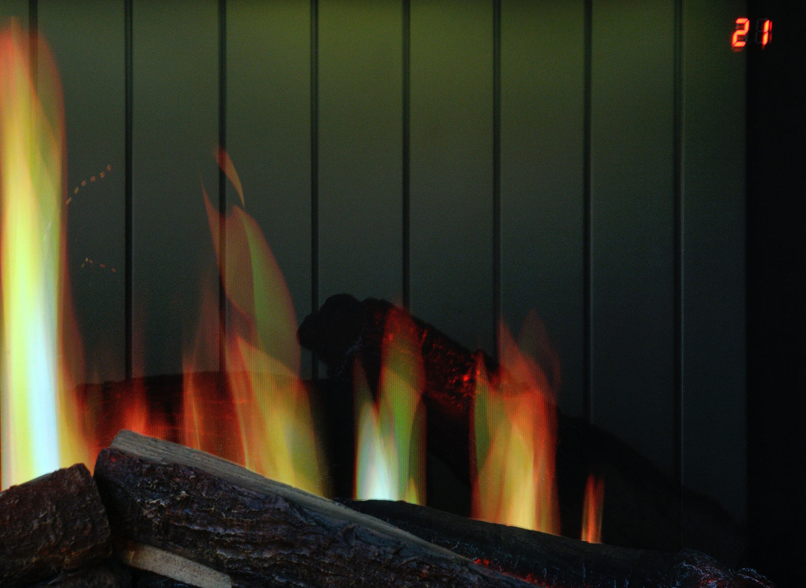 Dimplex Opti-V Vista 130 I met vlammen en houtblokken