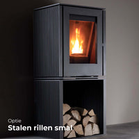 Trimline Fires Woody Loft Pellet kachel met houtvak en brandend vuur