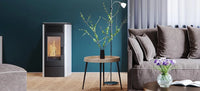 Nordic Fire Viktor 8 Airplus in moderne woonkamer met brandend vuur