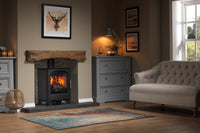 Charlton & Jenrick Purevision Countryman in woonkamer met brandend vuur