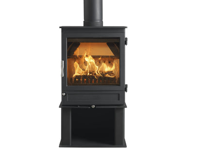 Charlton & Jenrick Purevision Heritage 5kW houtkachel met rechte deur en zonder pootjes.