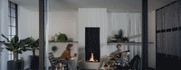 Element4 Sky Large Front Outdoor haard in moderne binnenruimte met brandend vuur