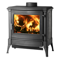 Nestor Martin S43 houtkachel met brandend vuur op witte achtergrond