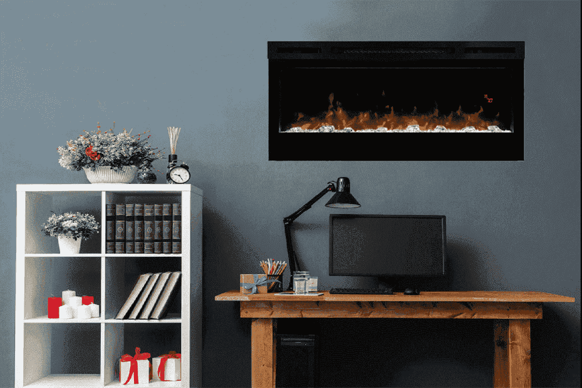 Dimplex Prism 34'' wandhaard in moderne ruimte met bureau