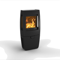 Dovre Sense 203 houtkachel met brandend vuur op witte achtergrond