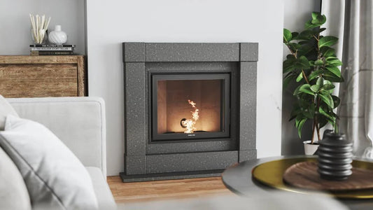 Nordic Fire Sienna 7-10 in moderne woonkamer met brandend vuur