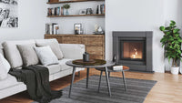 Nordic Fire Sienna 7-10 in moderne woonkamer met brandend haardfront