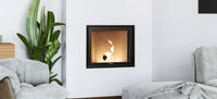 Nordic Fire Sienna 7-10 in moderne woonkamer met brandend inbouwhaard