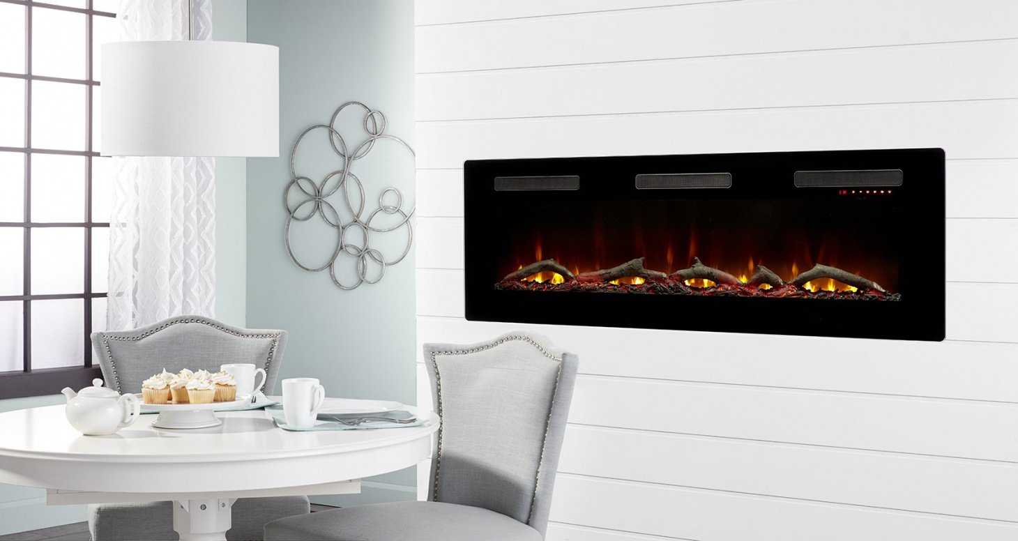 Dimplex Sierra 60" elektrische haard in lichte eetkamer