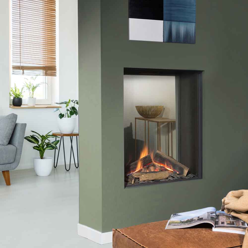 Element4 Sky Small Tunnel in woonkamer met brandend haardvuur