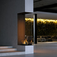 Element4 Sky Large Roomdivider ingebouwde haard in moderne woonkamer