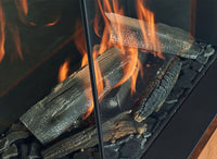 Element4 Sky Square Front met brandende houtblokken en vlammen