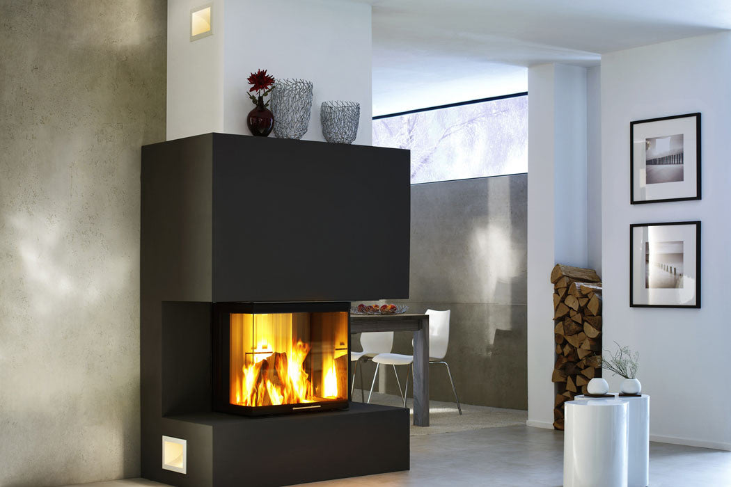 Spartherm Linear Triple 60x38x50 ingebouwd in moderne woonkamer met brandend vuur