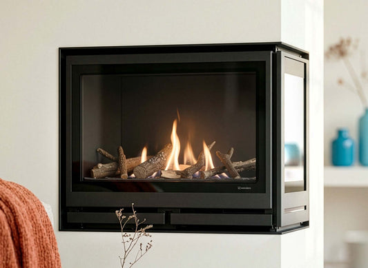 Wanders Square 60 Hoek inzet gas met brandende vlammen in een moderne woonkamer