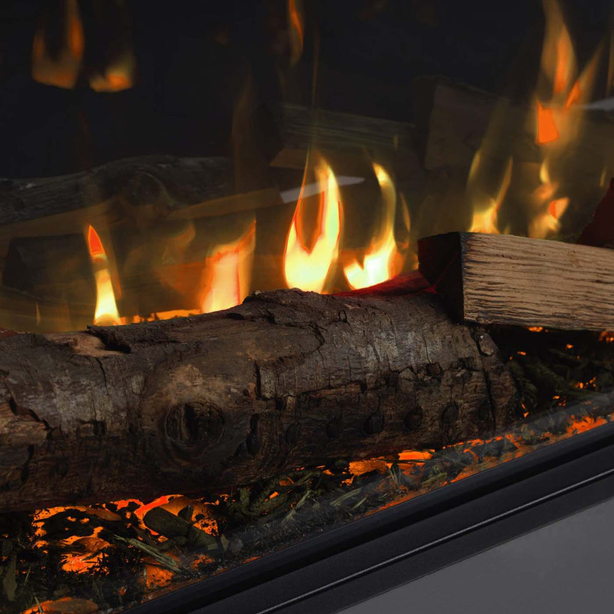 Trimline Fires 75E Solus met houtblokken en vlammen achter glas