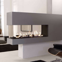 Element4 Lucius 140 Double Burner in een moderne woonkamer, met zicht op vlammen