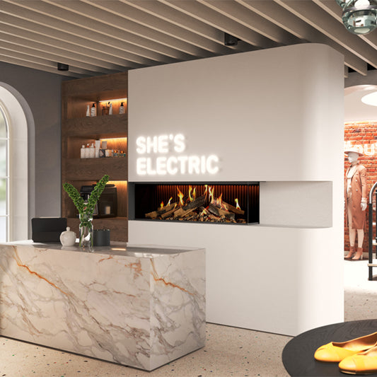 DRU Virtuo 130/2 Evolve ingebouwd in moderne showroom met vlammen