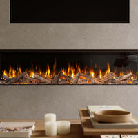 Element4 Volta 180 inbouwhaard met vlammen en houtblokken in een modern interieur