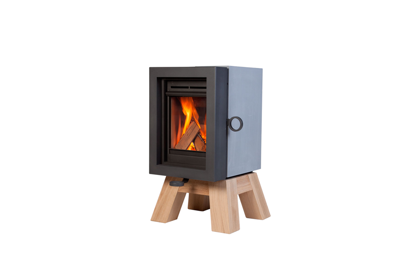 Wanders Oak Concrete houtkachel met brandend vuur op witte achtergrond